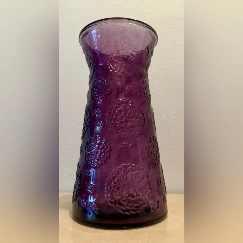 Fenton purple/Amethyst glass vase. 9.75”